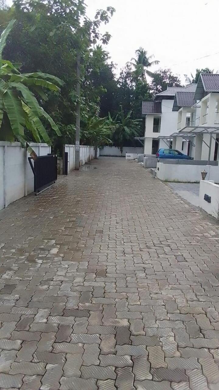Fully Furnished 3Bhk 2 Floor Villa Angamaly Esterno foto